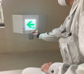 消防設備士の仕事風景